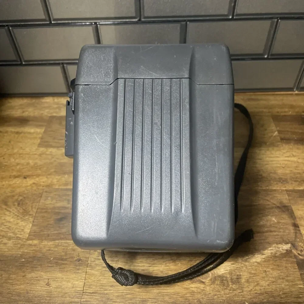Vintage Polaroid One Step Close Up 600 Film Instant Camera with Strap-Works